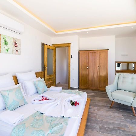 Villa 5 Sleeps 6 Isolated Pool See And Montain View-Villa Kartal Yuvasi Uzumlu  Dış mekan fotoğraf