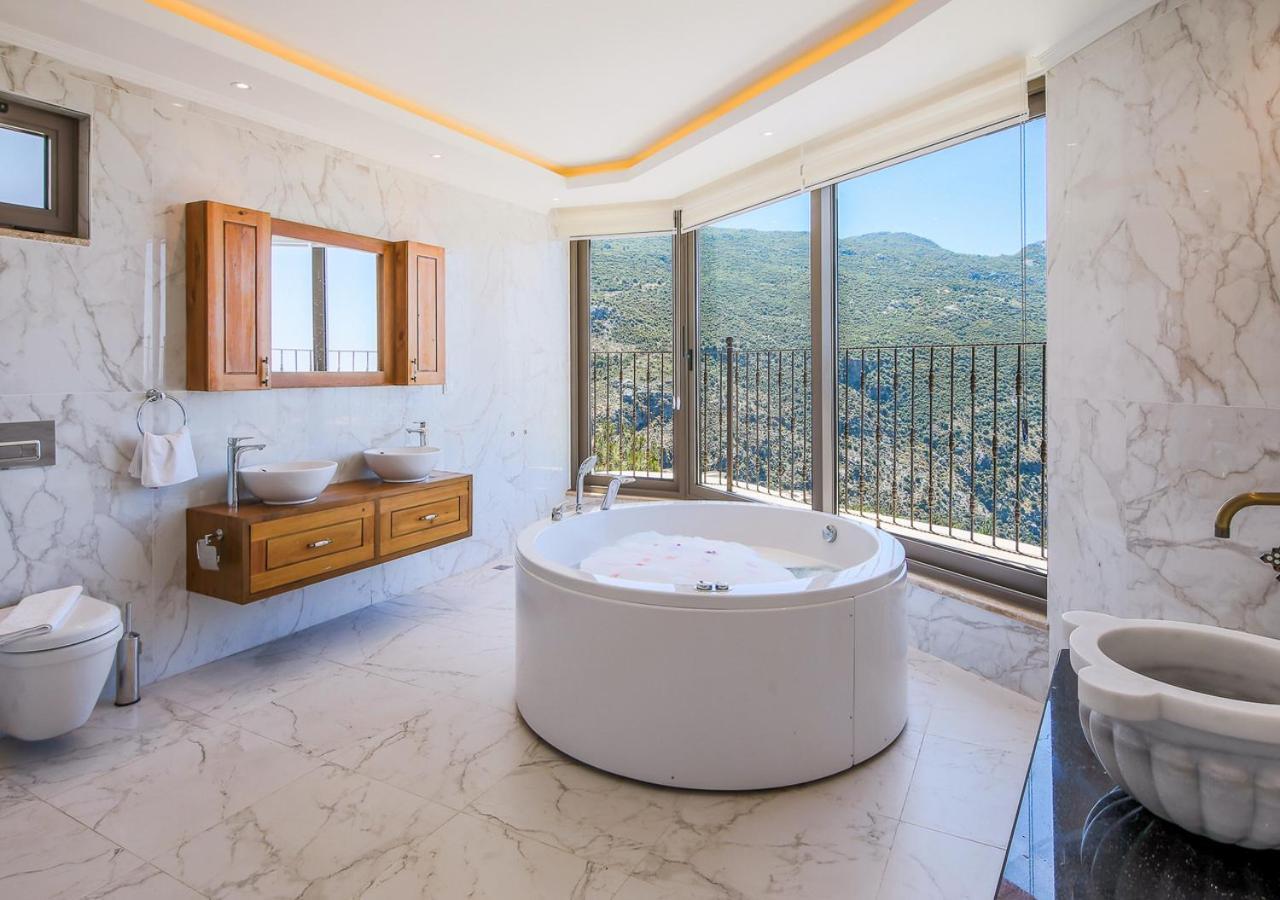 Villa 5 Sleeps 6 Isolated Pool See And Montain View-Villa Kartal Yuvasi Uzumlu  Dış mekan fotoğraf
