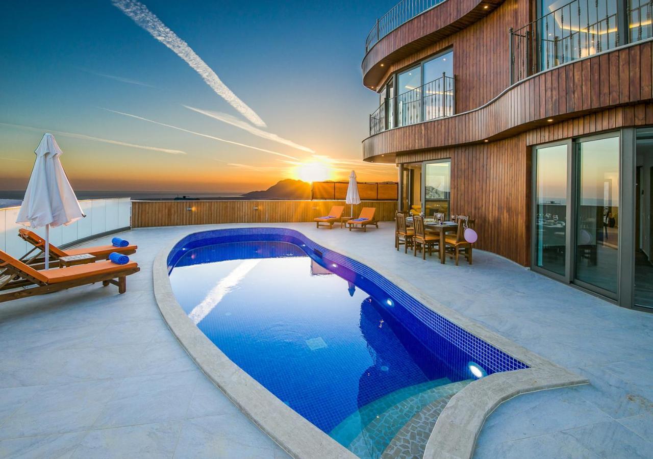 Villa 5 Sleeps 6 Isolated Pool See And Montain View-Villa Kartal Yuvasi Uzumlu  Dış mekan fotoğraf