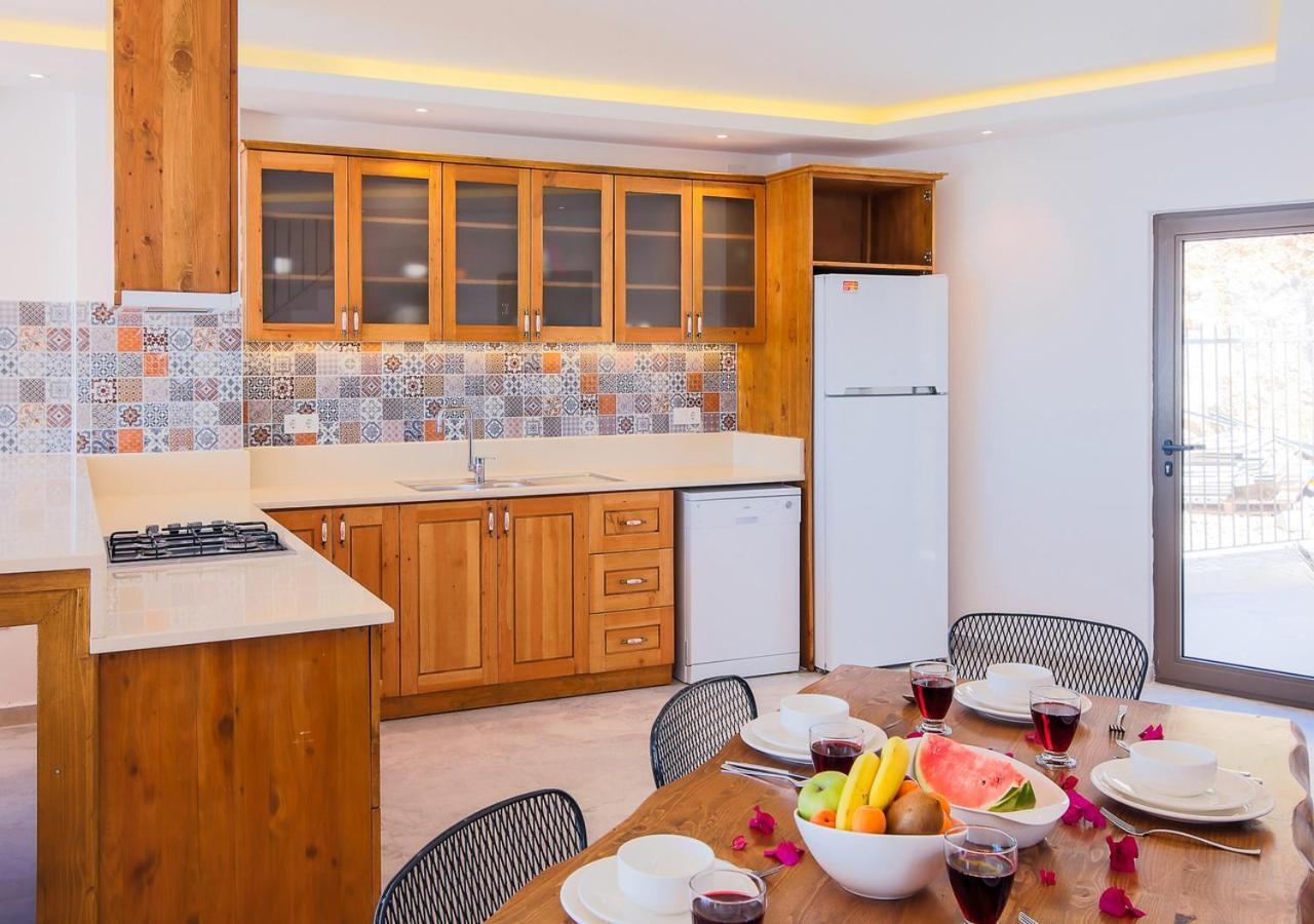Villa 5 Sleeps 6 Isolated Pool See And Montain View-Villa Kartal Yuvasi Uzumlu  Dış mekan fotoğraf